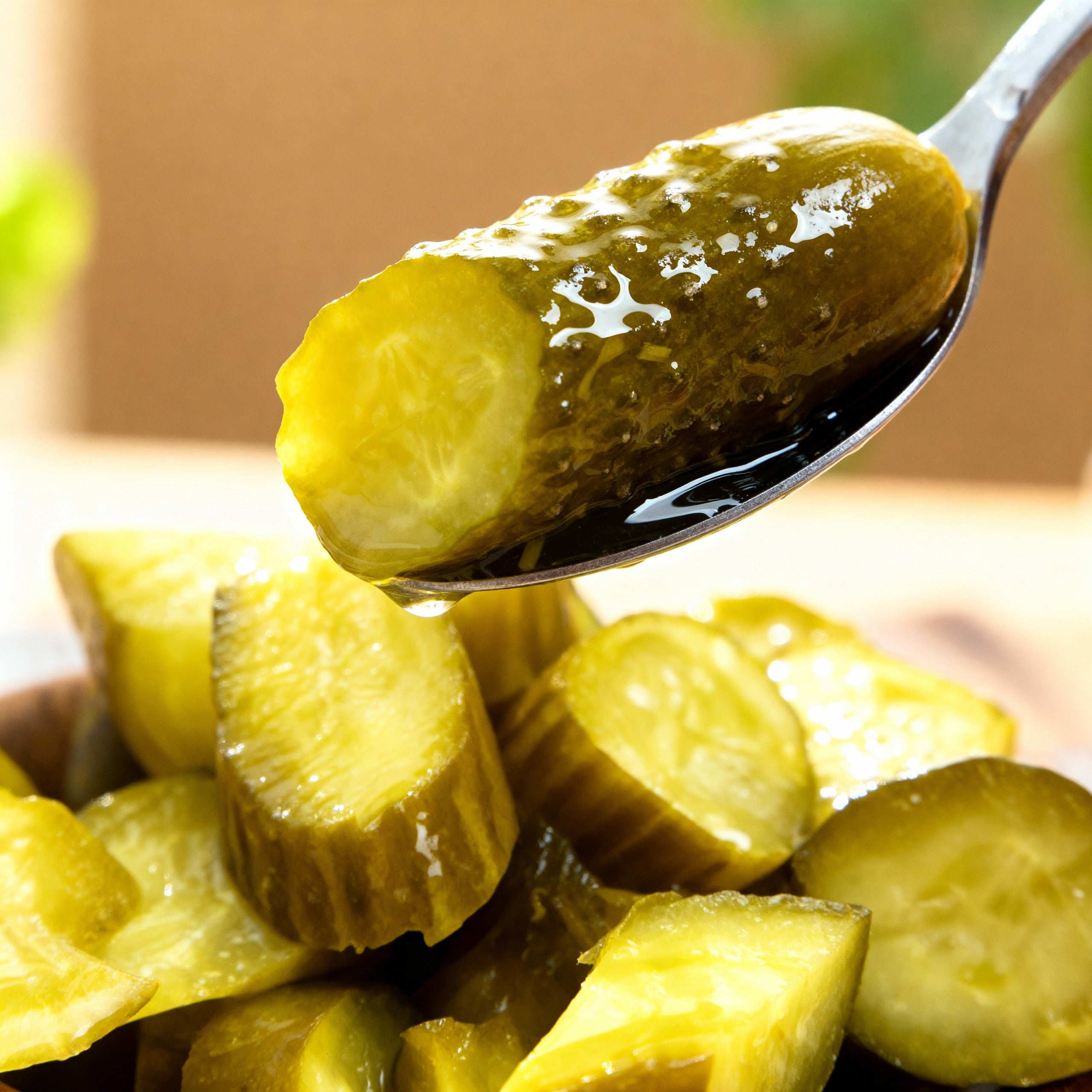 Low-Salt Cucumbers with Celery
